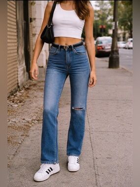 RE/DONE 90s High Rise Straight Leg Jeans Blue Distressed Ripped Knee Sz 25